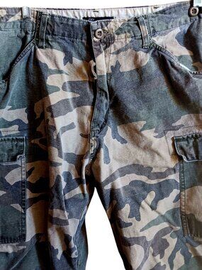 Camouflage Cargo Pants 38x32 Vintage Y2K No Boundaries Mens Pakistan